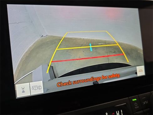 Used 2025 Toyota Grand Highlander AWD image 20