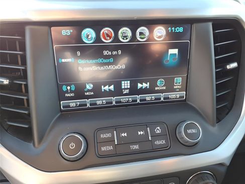 Used 2017 GMC Acadia SLT image 23