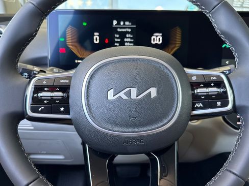 New 2025 Kia Sorento EX image 22