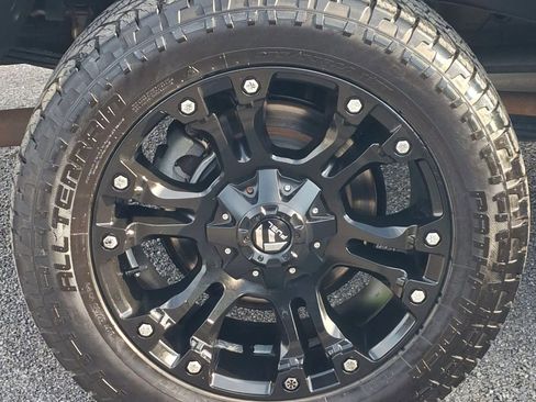 Used 2020 Toyota Tundra Platinum AWD/4WD image 34