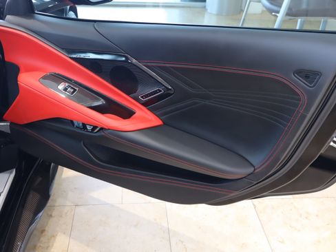 Used 2024 Chevrolet Corvette Z06 w/ Z07 Performance Package image 32