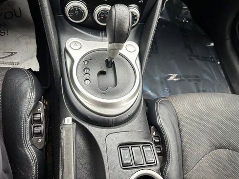 Used 2014 Nissan 370Z Touring RWD image 13