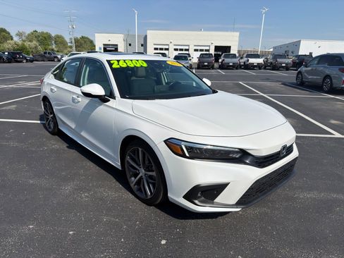 Used 2023 Honda Civic Touring image 8