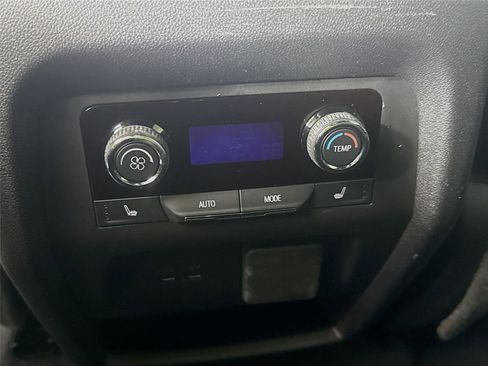 Used 2024 Chevrolet Traverse RS image 20