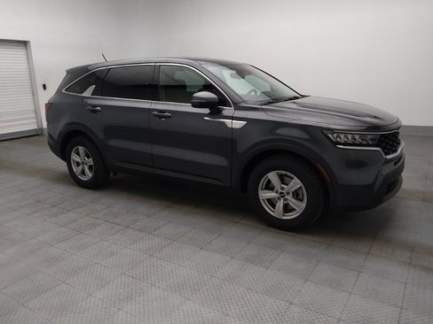 Used 2023 Kia Sorento LX FWD image 11