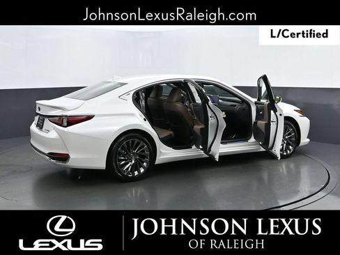 Certified 2025 Lexus ES 300h Ultra Luxury FWD image 31