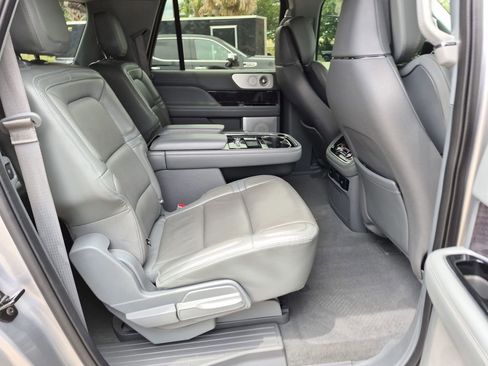 Used 2020 Lincoln Navigator L Reserve w/ Luxury Package AWD/4WD image 24