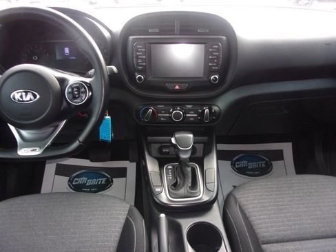 Used 2021 Kia Soul GT-Line FWD image 15