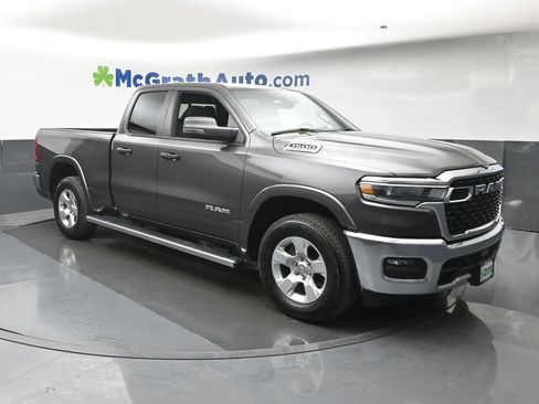 Used 2025 RAM 1500 Big Horn AWD/4WD image 2
