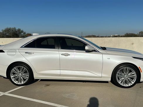 Used 2025 Cadillac CT4 Premium Luxury image 14