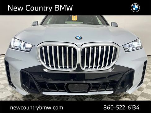 New 2026 BMW X5 xDrive40i w/ M Sport Package AWD/4WD image 12