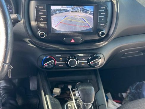 Used 2020 Kia Soul GT-Line FWD image 5