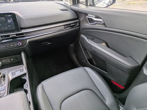Used 2026 Kia Sportage SX FWD image 17