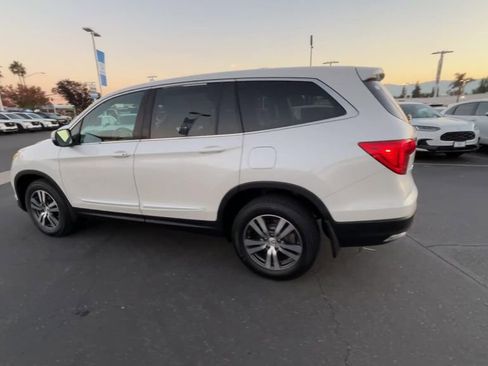 Used 2017 Honda Pilot EX-L image 6