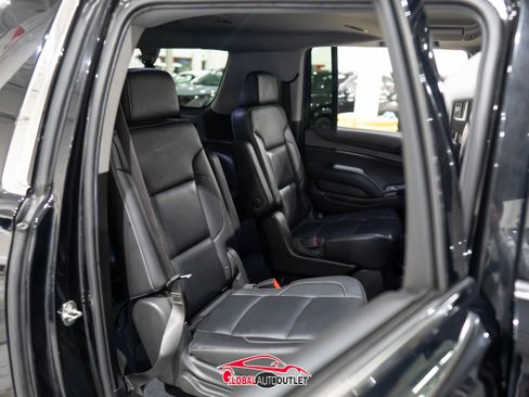 Used 2019 GMC Yukon XL SLT w/ Premium Edition image 18