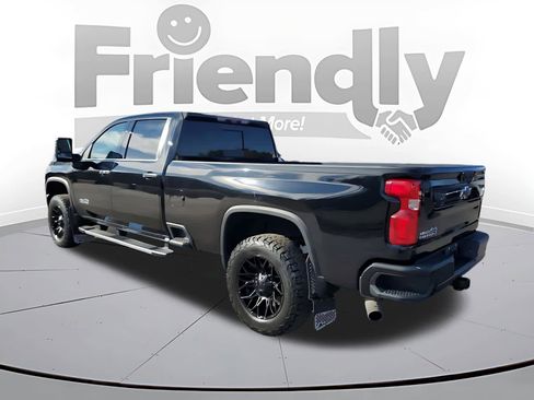 Used 2022 Chevrolet Silverado 2500 High Country w/ Z71 Off-Road Package image 3