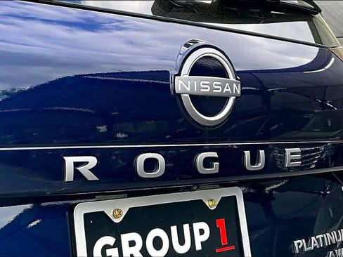 New 2026 Nissan Rogue Platinum image 15