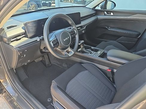 Used 2025 Kia K5 LXS FWD image 5
