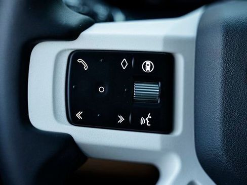 New 2026 Land Rover Defender 130 S image 40