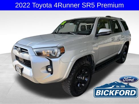 Used 2022 Toyota 4Runner SR5 Premium w/ Moonroof Package AWD/4WD image 1