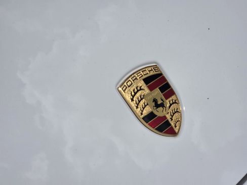 Used 2020 Porsche 911 Carrera 4S AWD/4WD image 9