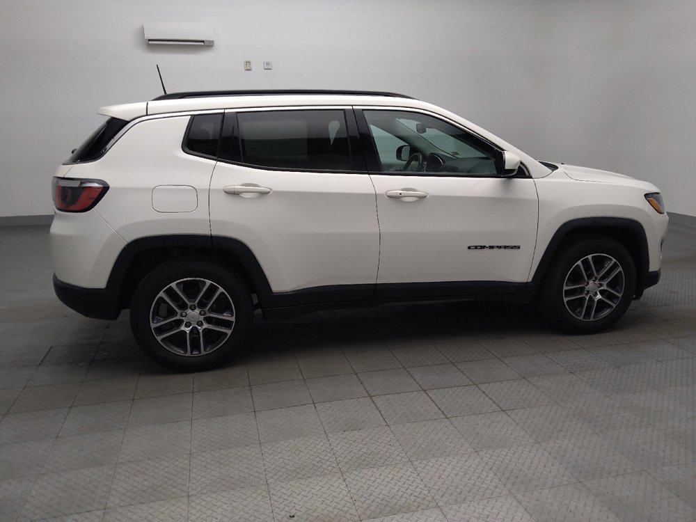 Used 2018 Jeep Compass Latitude w/ Popular Equipment Group FWD image 10