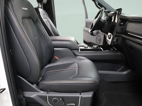 Used 2024 Ford Expedition Max Platinum AWD/4WD image 34