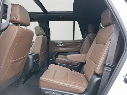 Used 2022 Chevrolet Tahoe High Country AWD/4WD image 8