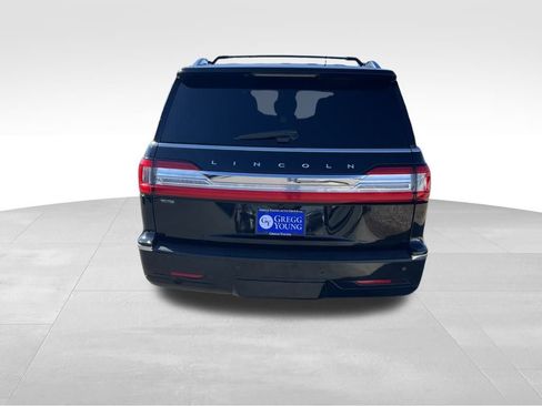 Used 2021 Lincoln Navigator L Reserve w/ Luxury Package image 4