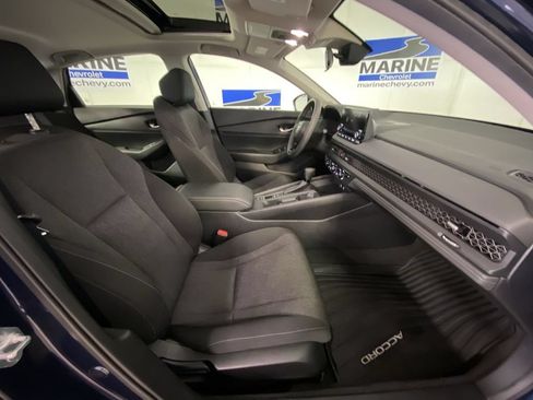 Used 2024 Honda Accord EX image 32