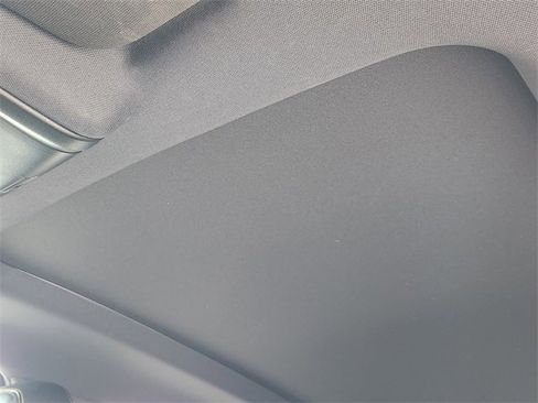 Used 2023 Chevrolet Equinox Premier image 25