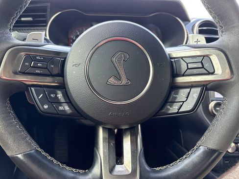 Used 2022 Ford Mustang Shelby GT500 w/ Technology Package RWD image 11