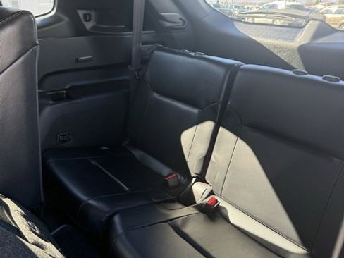 Used 2024 Mitsubishi Outlander SEL image 38