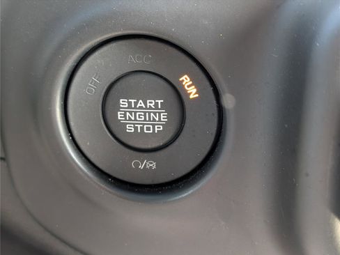 Used 2023 Jeep Wrangler Rubicon image 24