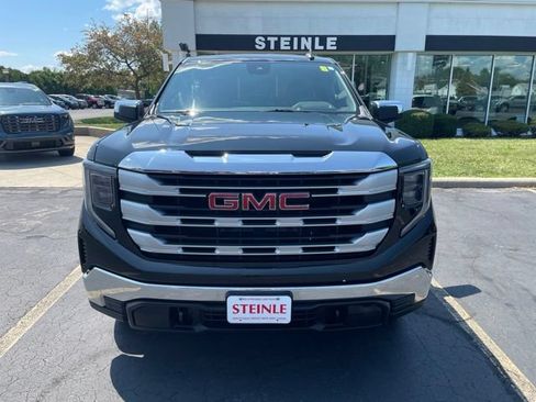 Used 2023 GMC Sierra 1500 SLE AWD/4WD image 2