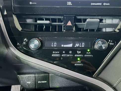 Used 2023 Toyota Camry XSE FWD image 21