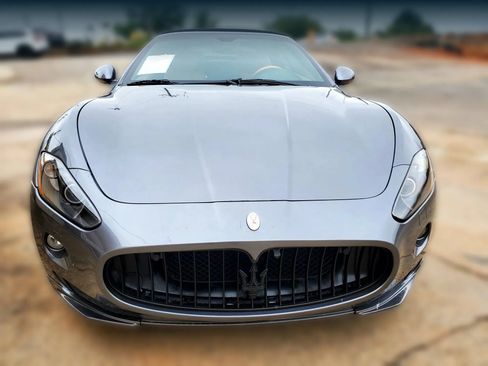 Used 2011 Maserati GranTurismo Convertible RWD image 25