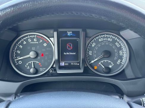 Used 2023 Toyota Tacoma TRD Sport AWD/4WD image 26