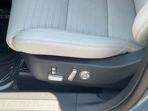 New 2026 Lincoln Nautilus Reserve AWD/4WD image 11