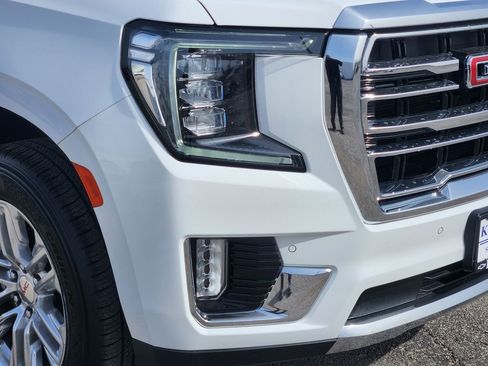 Used 2024 GMC Yukon XL SLT image 9
