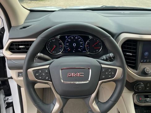 Used 2023 GMC Acadia Denali w/ Denali Ultimate Package AWD/4WD image 26