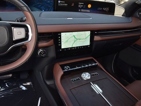 New 2025 Lincoln Navigator L Reserve image 28