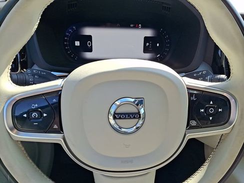 Certified 2023 Volvo XC60 B5 Plus w/ Climate Package AWD/4WD image 21
