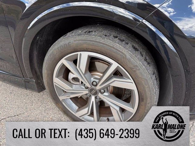 Used 2024 Audi Q4 e-tron Premium w/ Convenience Package AWD/4WD image 9