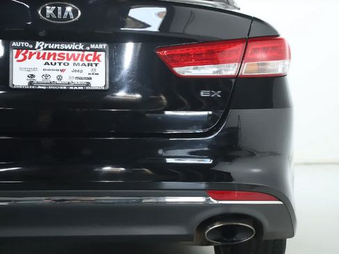 Used 2018 Kia Optima EX w/ Premium Package FWD image 47
