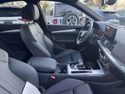 Certified 2024 Audi Q5 2.0T Premium Plus w/ Premium Plus Package image 28