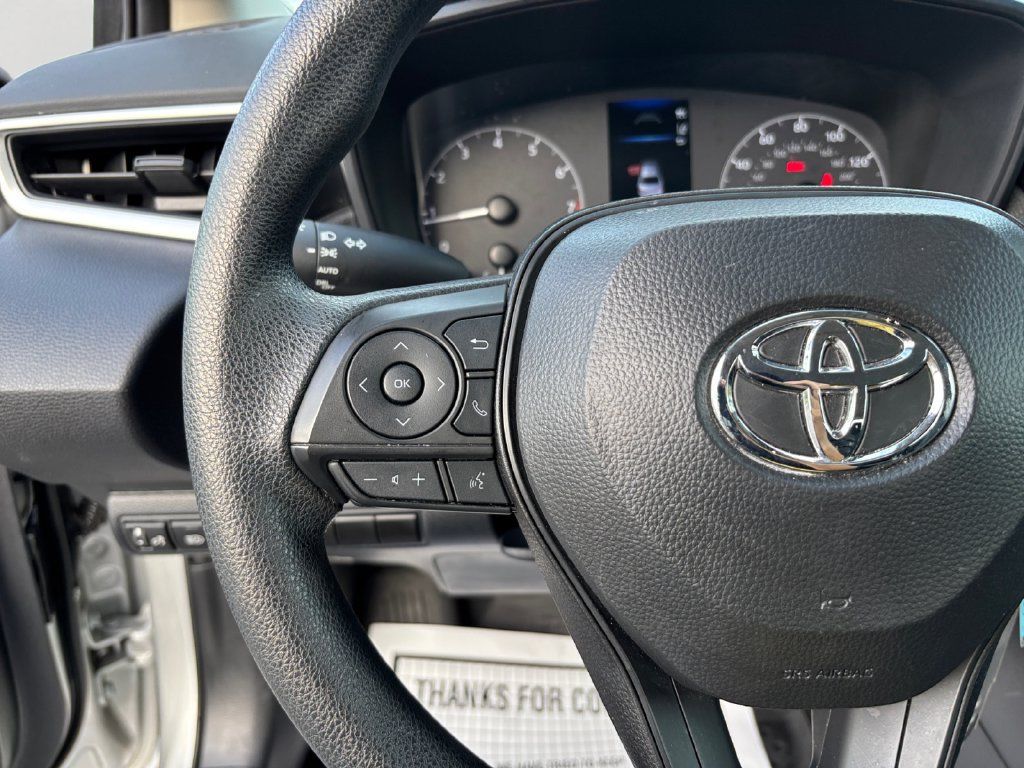 Used 2024 Toyota Corolla LE FWD image 21