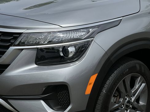 Used 2023 Kia Seltos LX AWD/4WD image 20
