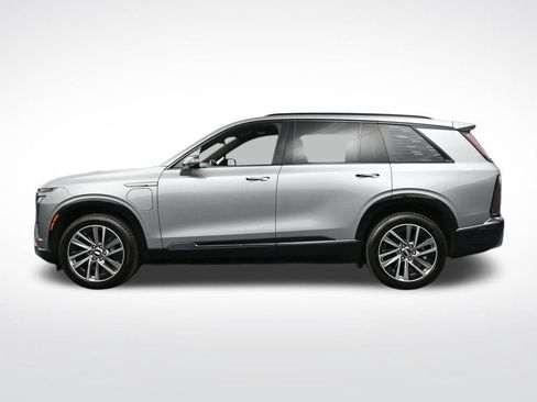 Used 2026 Cadillac Vistiq Luxury AWD/4WD image 2
