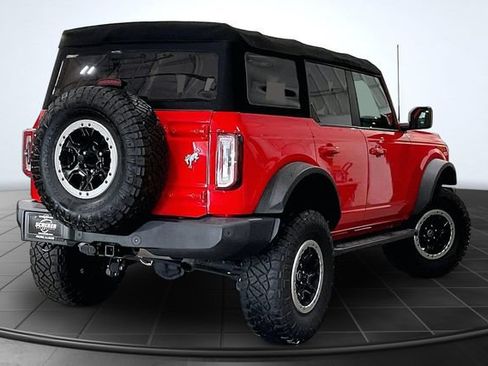 Used 2021 Ford Bronco Outer Banks w/ Sasquatch Package AWD/4WD image 2